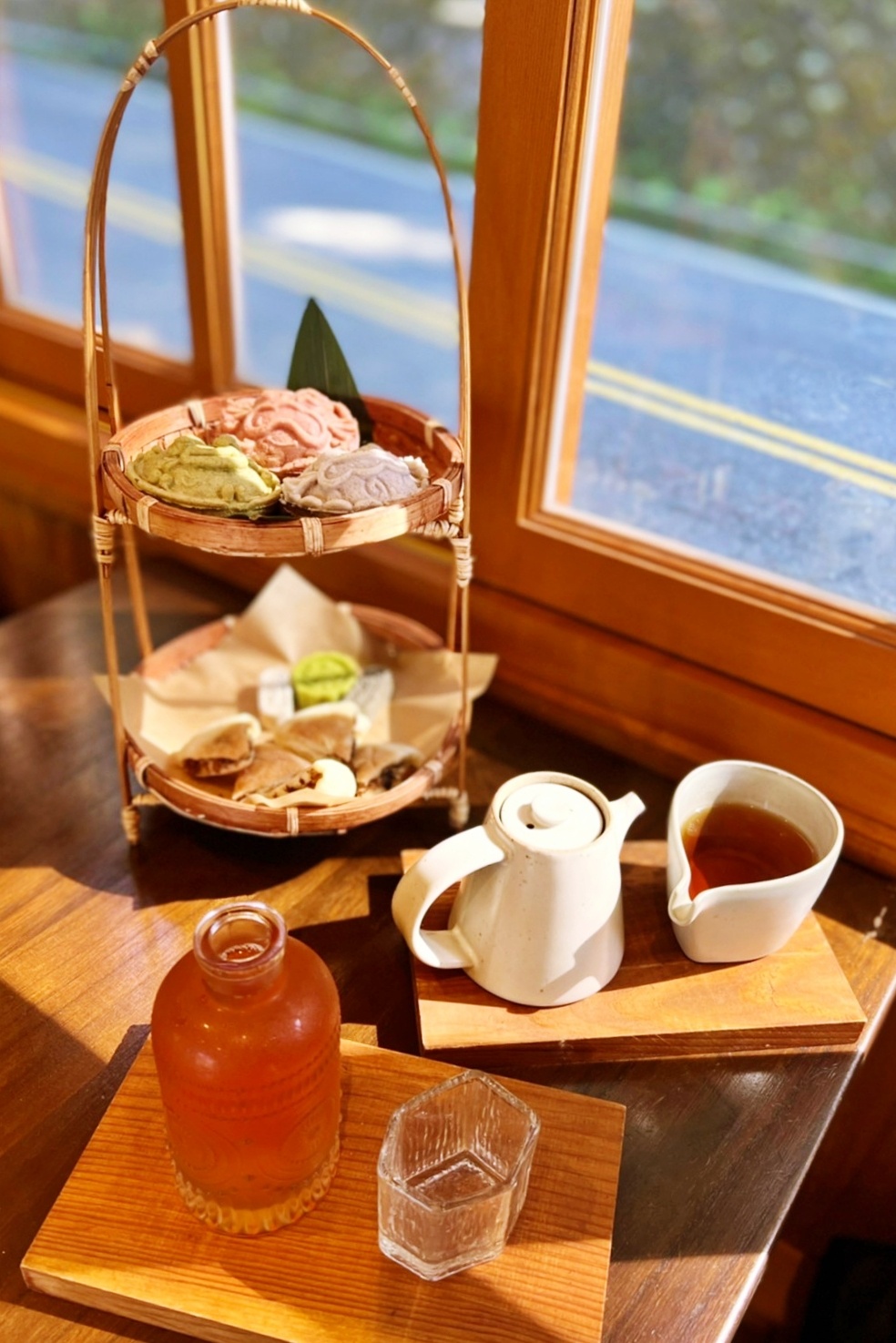 南投漁池|日月潭湖の怪物咖啡,超可愛的紅龜粿下午茶,綜藝節目營業中拍攝地 @飛天璇的口袋 南投漁池|日月潭湖の怪物咖啡,超可愛的紅龜粿下午茶,綜藝節目營業中拍攝地 @飛天璇的口袋