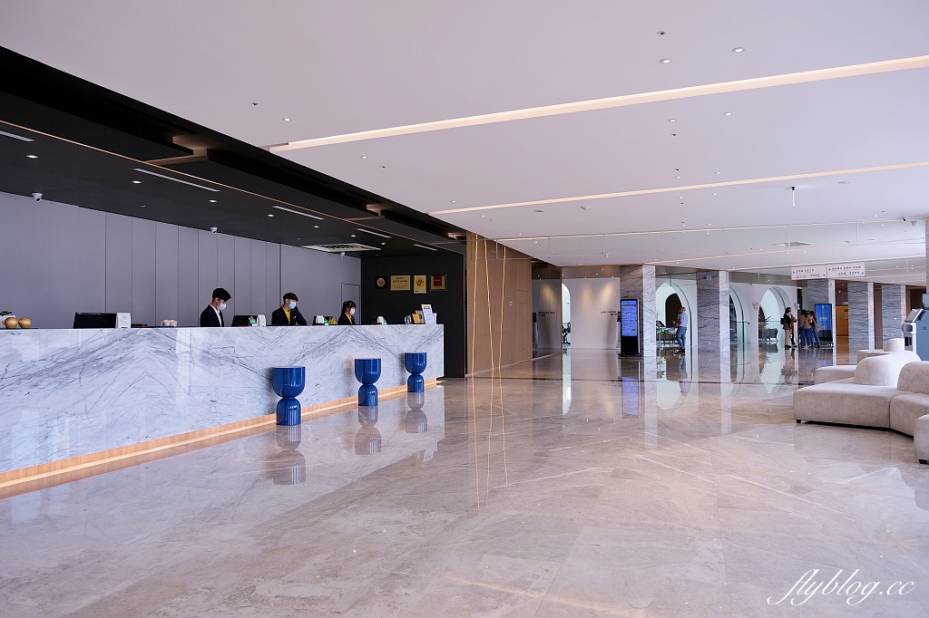 新北淡水｜將捷金鬱金香酒店，房間陽台正對淡水河美景，結合飯店商場和電影院 @飛天璇的口袋