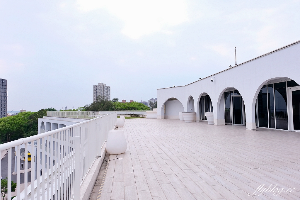 新北淡水｜將捷金鬱金香酒店，房間陽台正對淡水河美景，結合飯店商場和電影院 @飛天璇的口袋