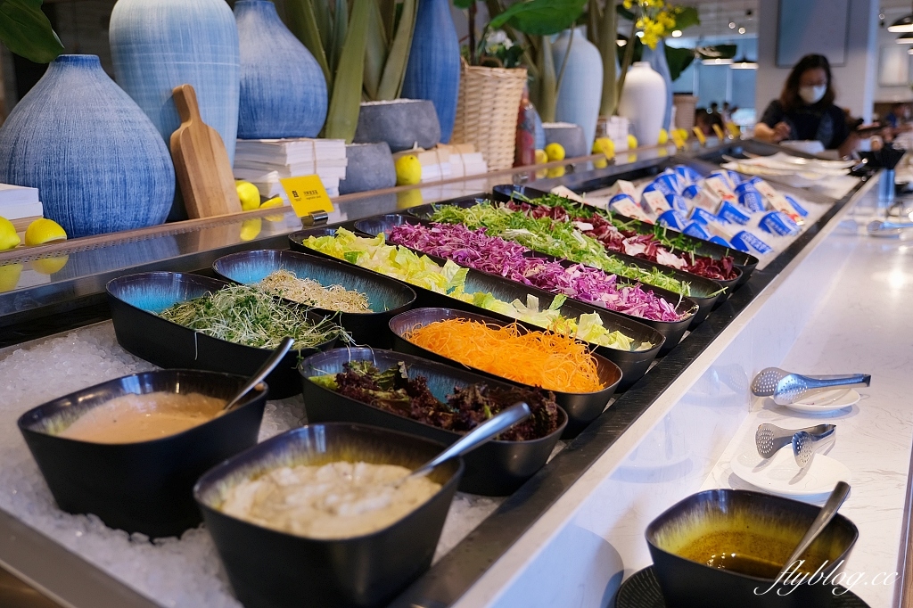 新北淡水｜將捷金鬱金香酒店，房間陽台正對淡水河美景，結合飯店商場和電影院 @飛天璇的口袋