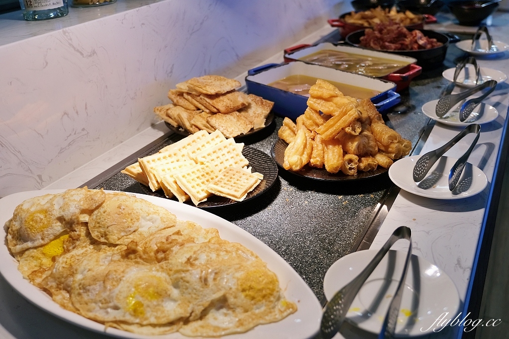 新北淡水｜將捷金鬱金香酒店，房間陽台正對淡水河美景，結合飯店商場和電影院 @飛天璇的口袋