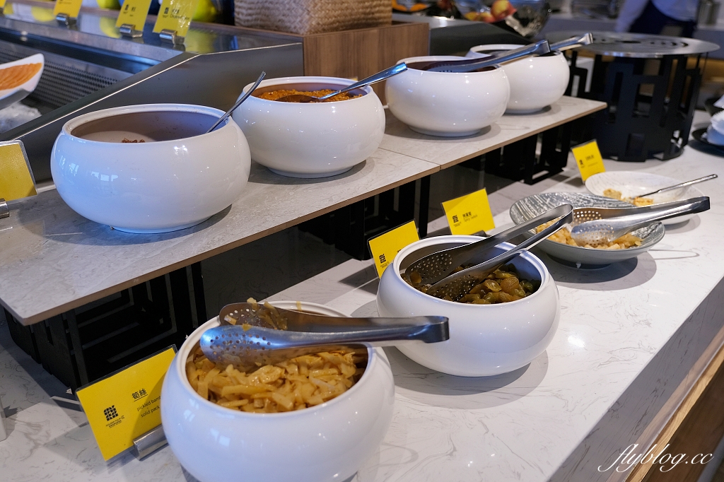 新北淡水｜將捷金鬱金香酒店，房間陽台正對淡水河美景，結合飯店商場和電影院 @飛天璇的口袋