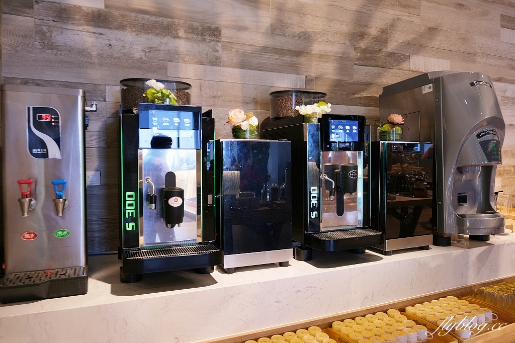 新北淡水｜將捷金鬱金香酒店，房間陽台正對淡水河美景，結合飯店商場和電影院 @飛天璇的口袋