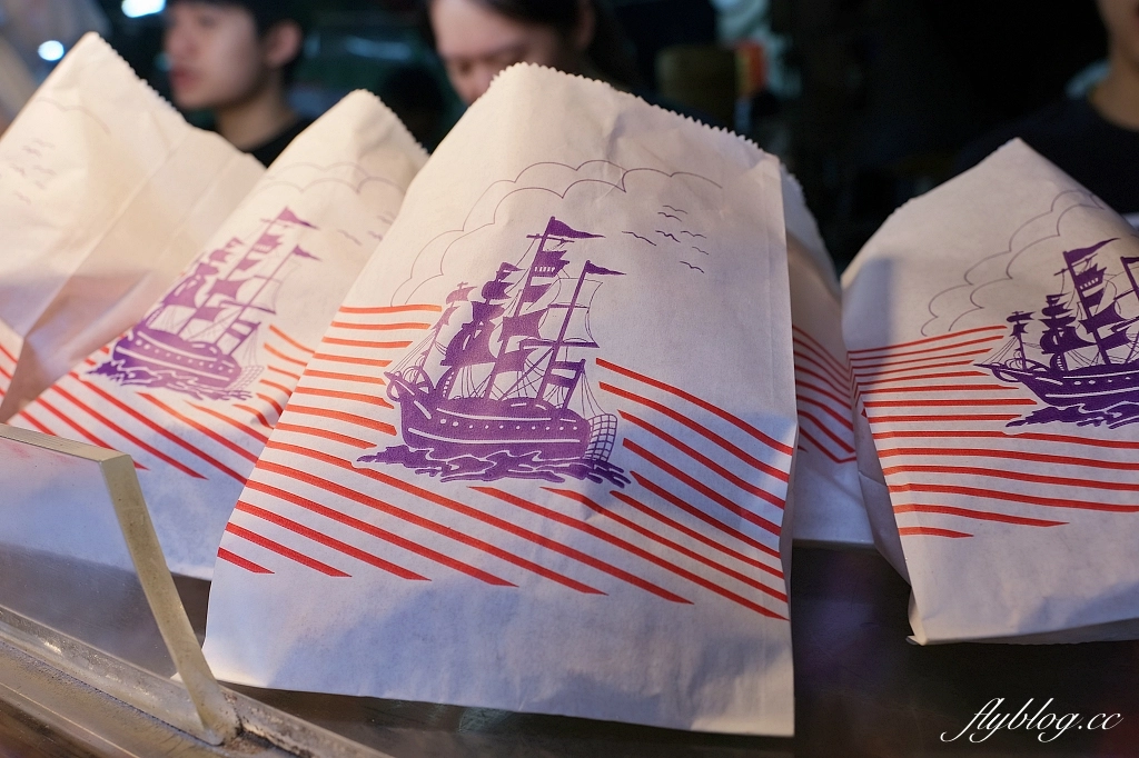 台北中正｜好吃炸雞，南機場夜市裡的炸雞名店，CP值很高比臉大的60元炸雞 @飛天璇的口袋