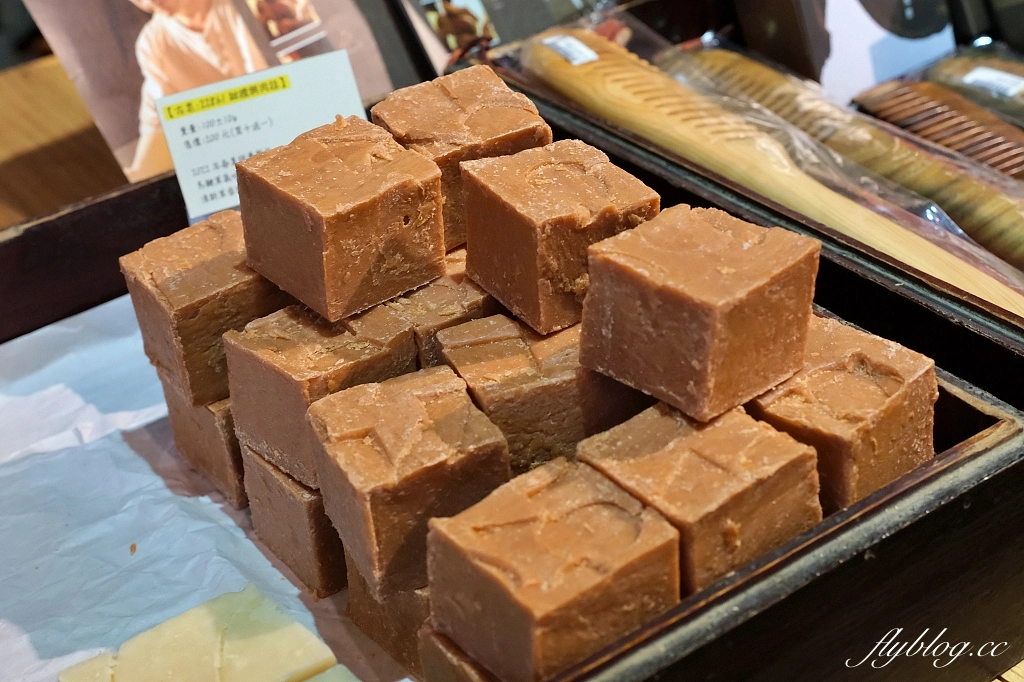 新竹竹北｜半畝院子，竹北森林系咖啡館茶窩窩，坐落在住宅區裡的人文館 @飛天璇的口袋