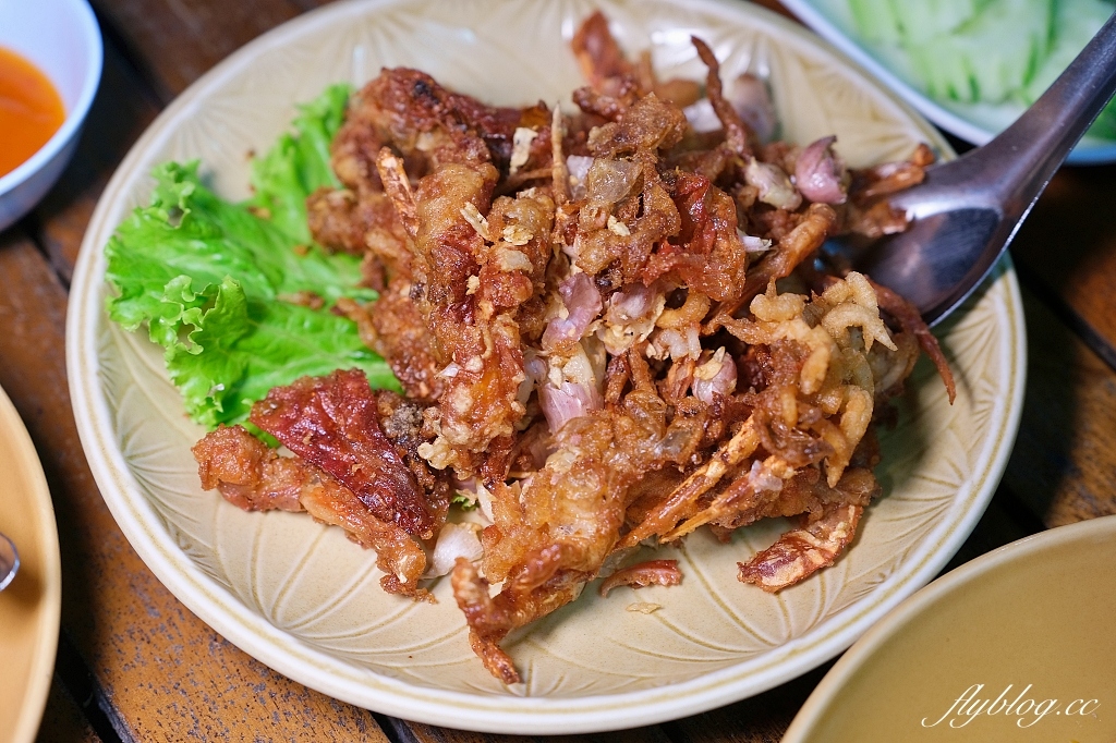 泰國普吉島｜Nam YOI Restaurant ร้านน้ำย้อย，米其林必比登推薦餐廳，提供道地泰南料理 @飛天璇的口袋