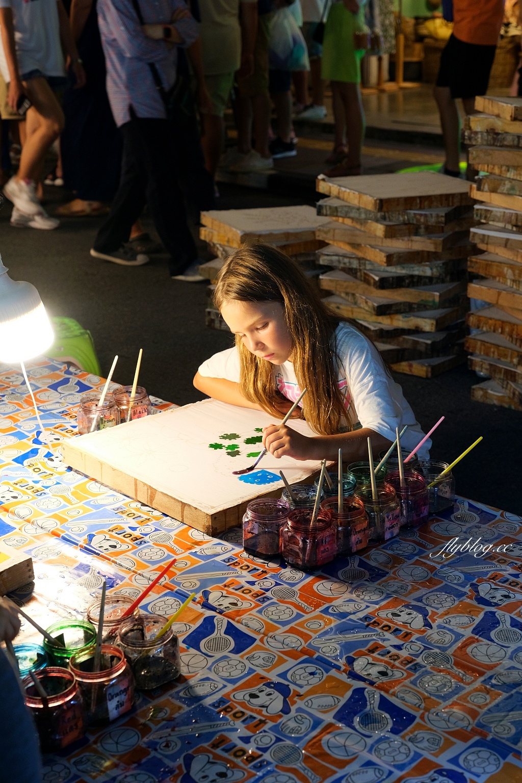 泰國普吉島｜Lard Yai 大坡夜市，普吉島週日限定夜市，街道建築感受濃濃葡式風情 @飛天璇的口袋