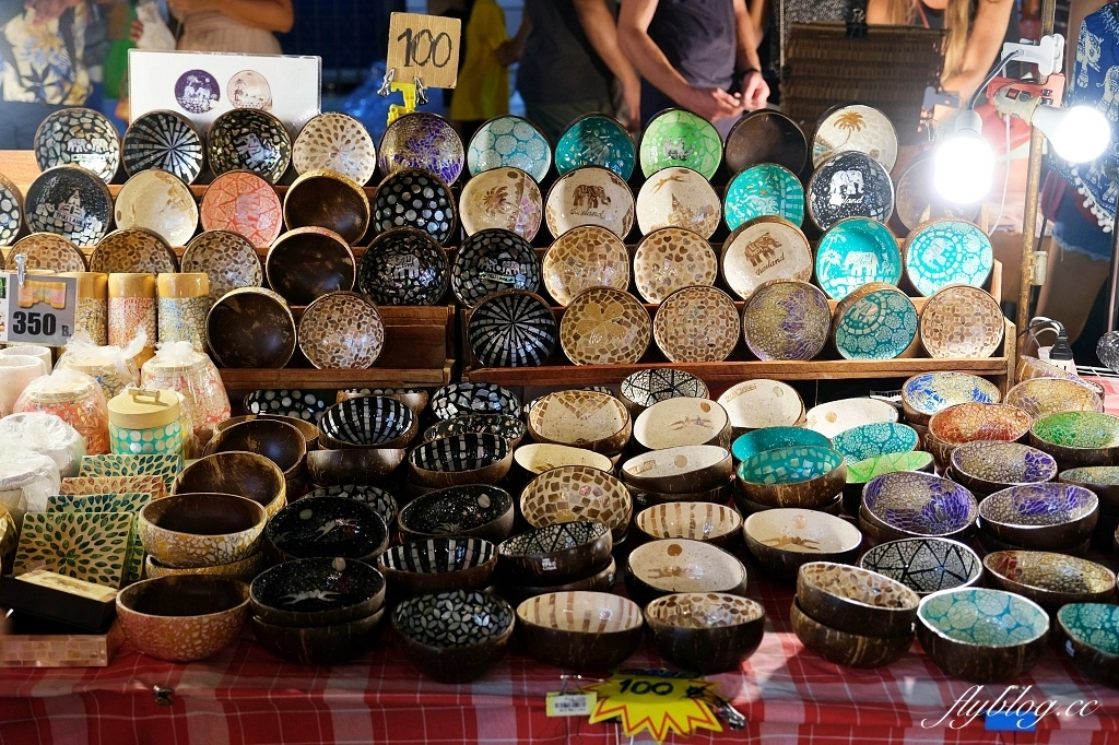 泰國普吉島｜Lard Yai 大坡夜市，普吉島週日限定夜市，街道建築感受濃濃葡式風情 @飛天璇的口袋