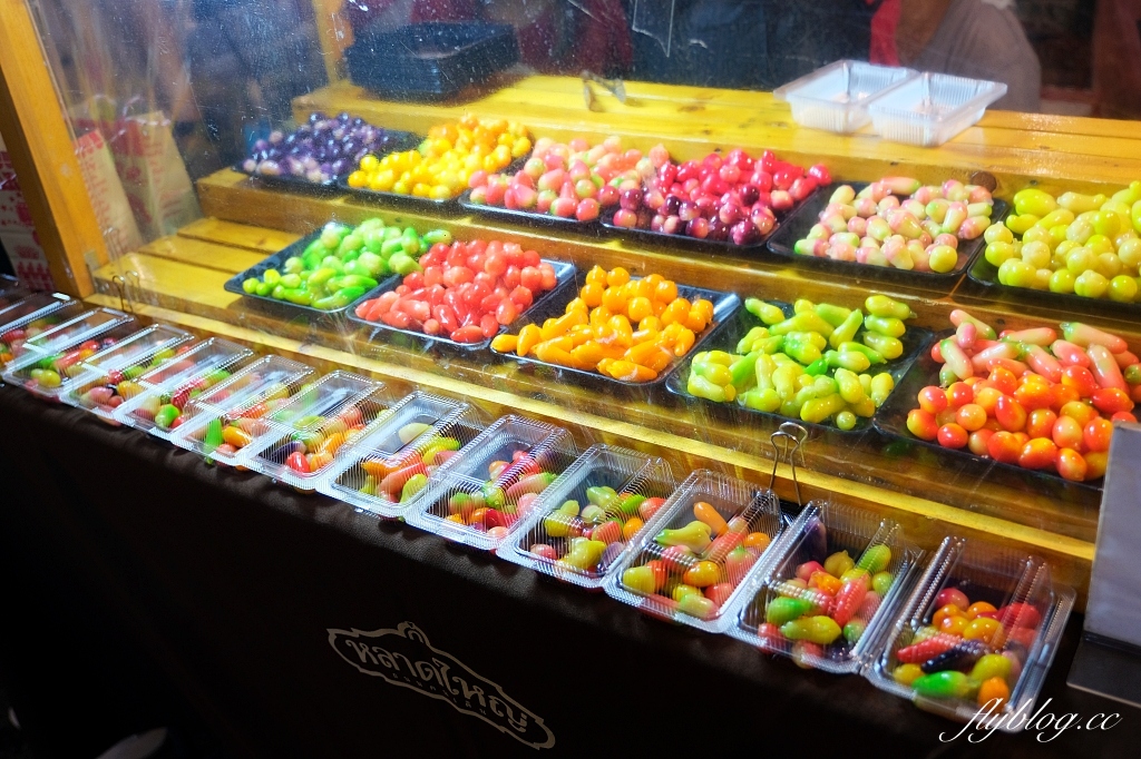 泰國普吉島｜Lard Yai 大坡夜市，普吉島週日限定夜市，街道建築感受濃濃葡式風情 @飛天璇的口袋