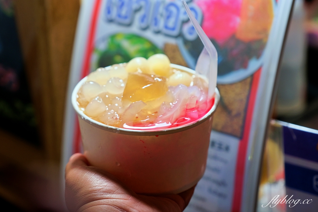 泰國普吉島｜Lard Yai 大坡夜市，普吉島週日限定夜市，街道建築感受濃濃葡式風情 @飛天璇的口袋