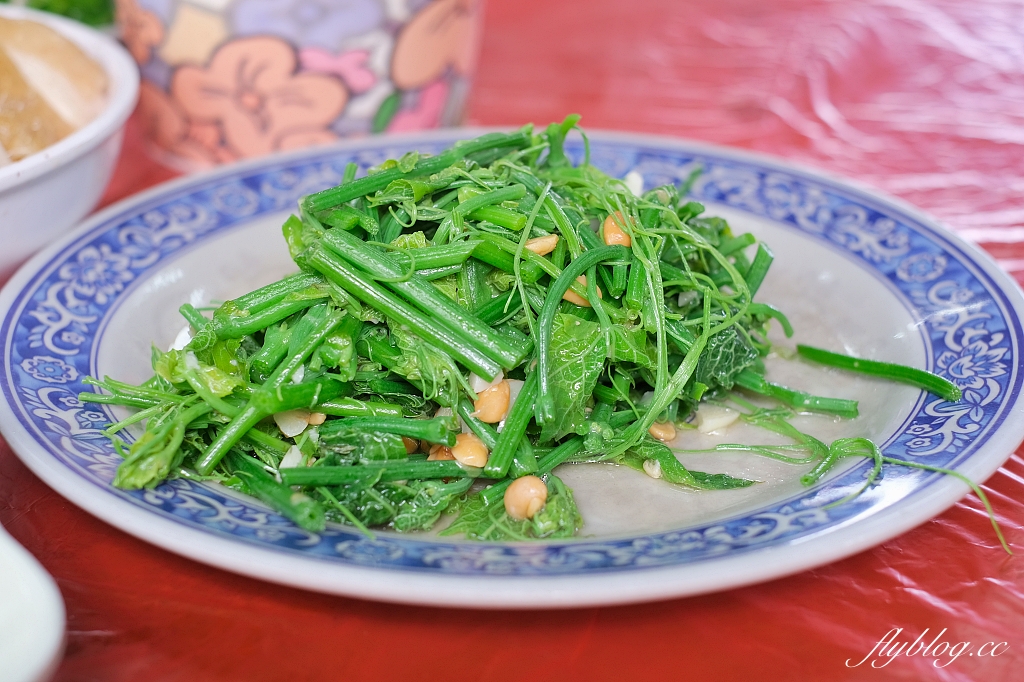 台北北投｜青菜園．陽明山超人氣土雞城，不能訂位平日中午也是大排長龍 @飛天璇的口袋