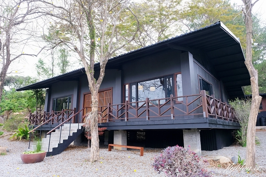 台中北屯｜枯山円敷 YEN KARESAN，隱身大坑山區的預約制餐廳，黑色侘寂風日式庭園建築 @飛天璇的口袋