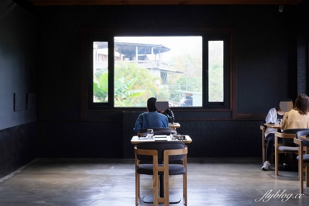 台中北屯｜枯山円敷 YEN KARESAN，隱身大坑山區的預約制餐廳，黑色侘寂風日式庭園建築 @飛天璇的口袋