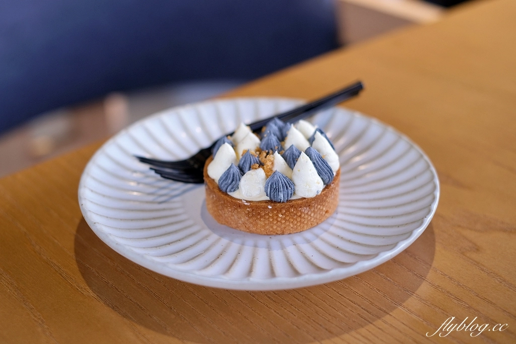 台中北屯｜枯山円敷 YEN KARESAN，隱身大坑山區的預約制餐廳，黑色侘寂風日式庭園建築 @飛天璇的口袋