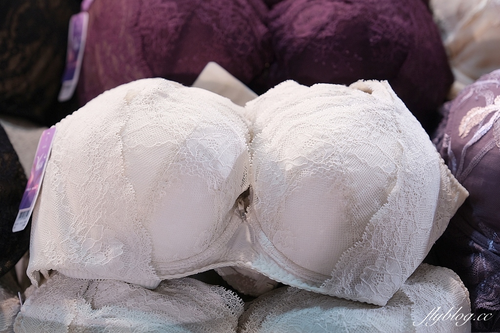 台中中區｜2023曼黛瑪璉&瑪登瑪朵內衣特賣，經典熱銷款買一送一，內衣3件3折起，滿額再送收納包組 @飛天璇的口袋