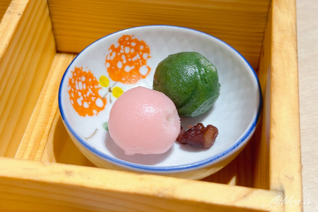 台中東區｜京都勝牛，來自日本現炸60秒的美味，台中第一間在LaLaport北館 @飛天璇的口袋