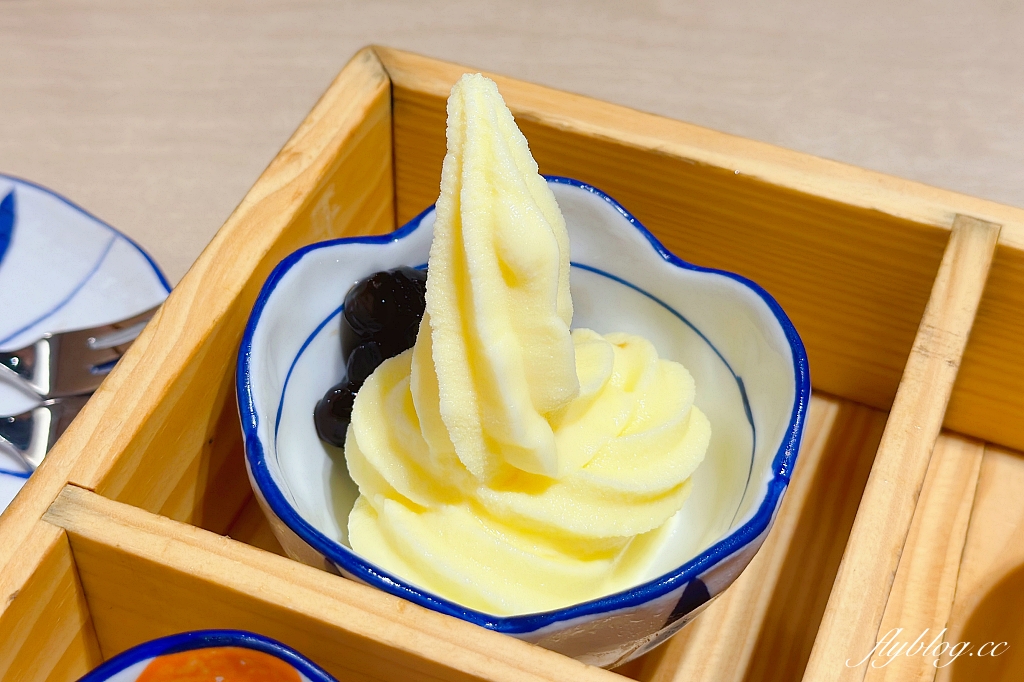 台中東區｜京都勝牛，來自日本現炸60秒的美味，台中第一間在LaLaport北館 @飛天璇的口袋