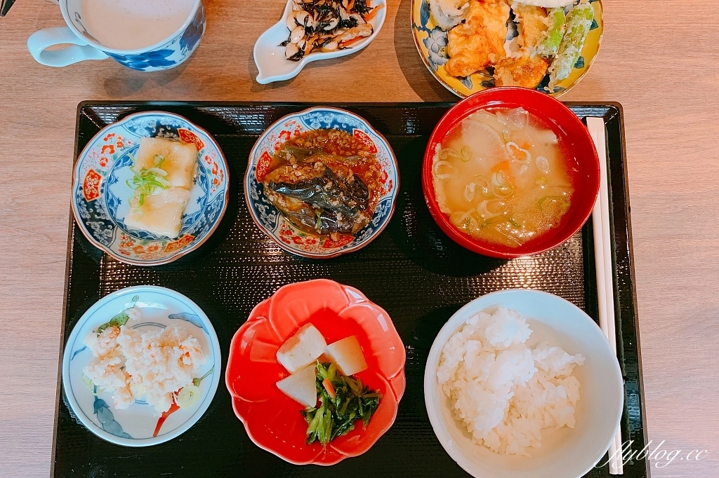 日本京都｜VIA INN飯店 京都站八條口，京都車站走路2分鐘，自助早餐吧非常豐富 @飛天璇的口袋