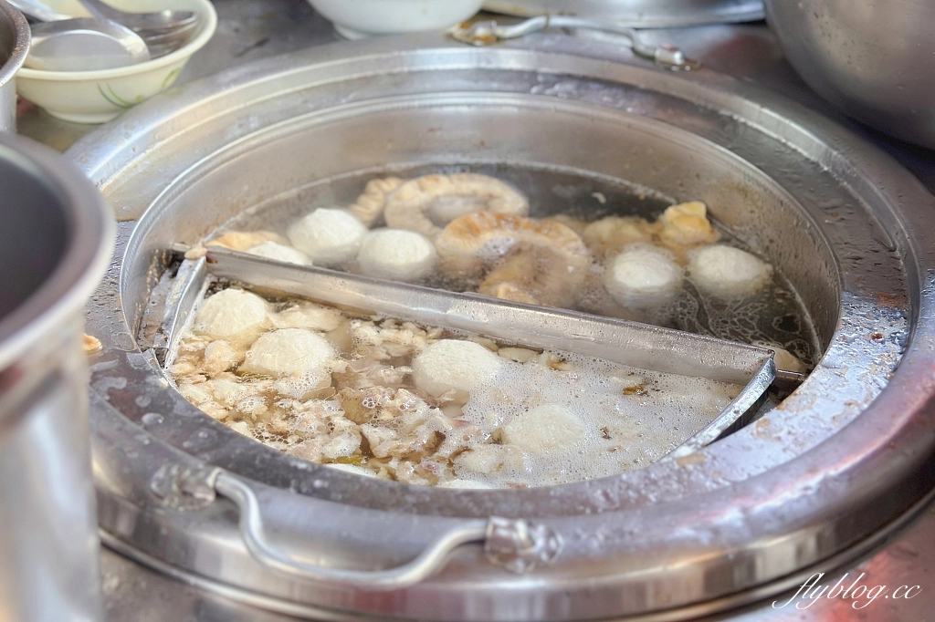 台中西區｜松哥拉仔麵．傳承50年老字號第三代，網友推薦台中五廊街炒麵 @飛天璇的口袋