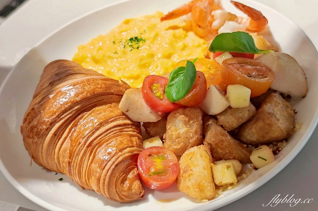 台北信義｜BRUN不然-信義店．台北森林系早午餐，陽台舒適用餐空間 @飛天璇的口袋