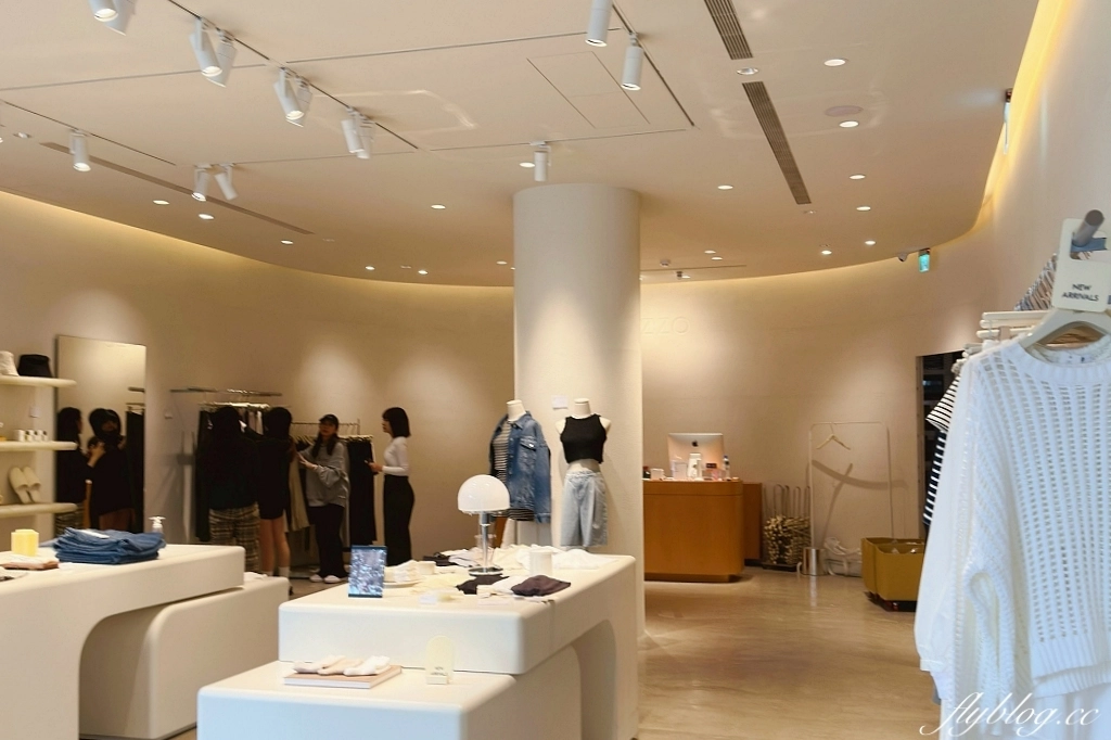 台北信義｜BRUN不然-信義店．台北森林系早午餐，陽台舒適用餐空間 @飛天璇的口袋