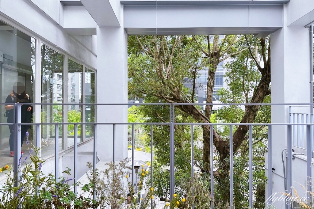 台北信義｜BRUN不然-信義店．台北森林系早午餐，陽台舒適用餐空間 @飛天璇的口袋