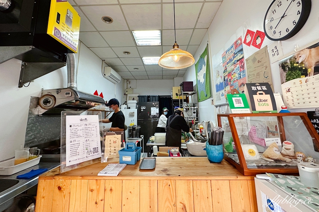 台中西屯｜山丸日式飯糰，現點現做文青風日式飯糰，還有日式三明治 @飛天璇的口袋