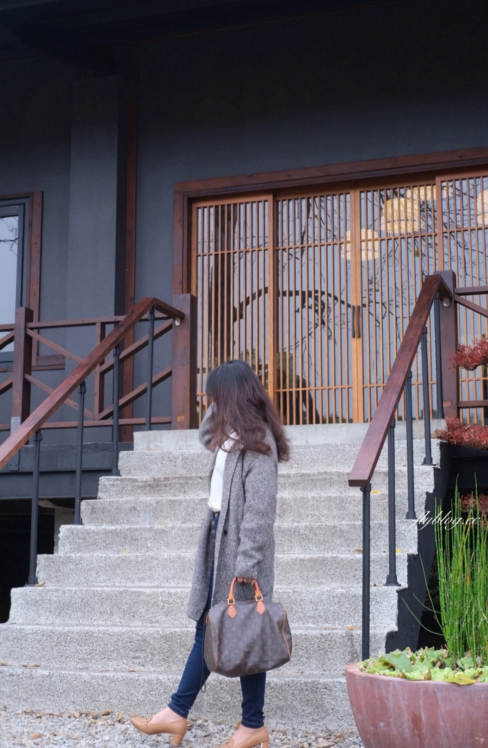 台中北屯｜枯山円敷 YEN KARESAN，隱身大坑山區的預約制餐廳，黑色侘寂風日式庭園建築 @飛天璇的口袋