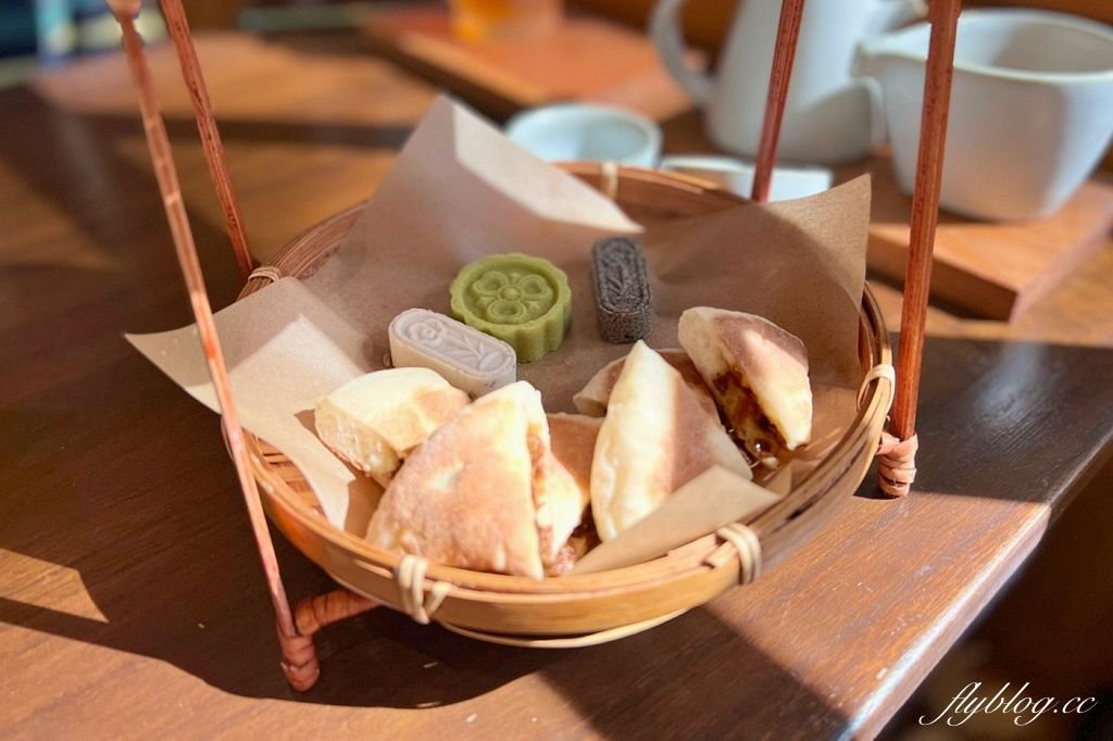 南投漁池|日月潭湖の怪物咖啡,超可愛的紅龜粿下午茶,綜藝節目營業中拍攝地 @飛天璇的口袋 南投漁池|日月潭湖の怪物咖啡,超可愛的紅龜粿下午茶,綜藝節目營業中拍攝地 @飛天璇的口袋