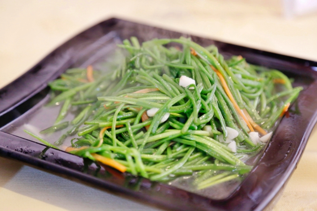 宜蘭蘇澳｜味珍活海鮮，南方澳人氣海鮮餐廳，點餐就免費送生魚片 @飛天璇的口袋