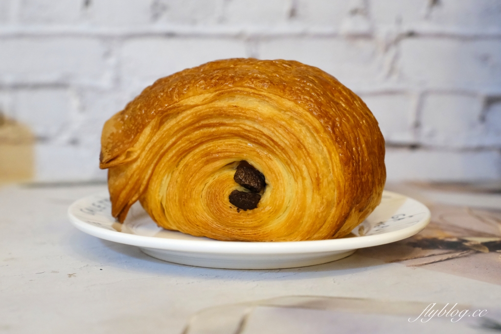 台中南屯｜麵包林里．一個禮拜只賣四天，IG超人氣麵包店 @飛天璇的口袋