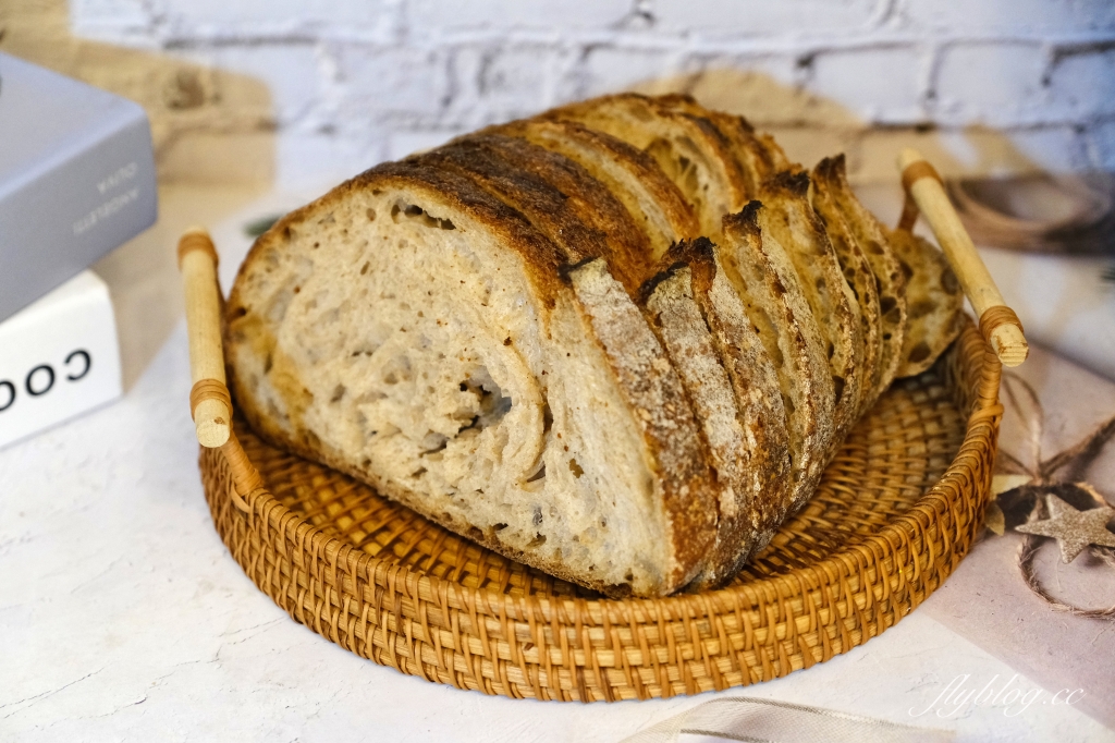 台中南屯｜麵包林里．一個禮拜只賣四天，IG超人氣麵包店 @飛天璇的口袋