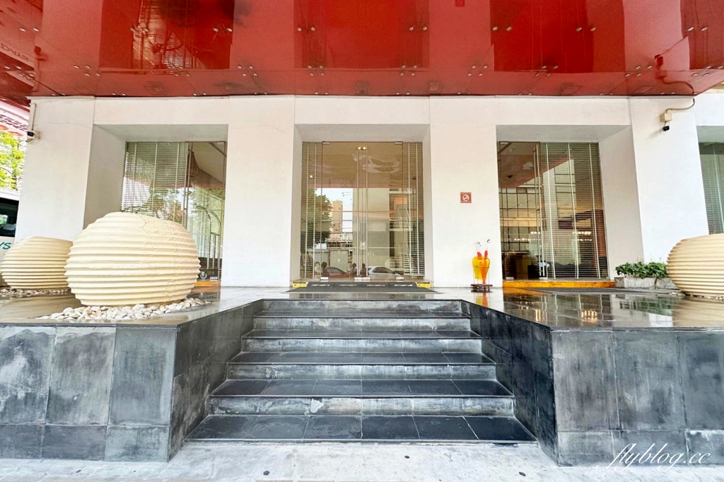 泰國清邁｜dusitD2 Chiang Mai，清邁老城區五星級酒店，門口就是夜市和7-11 @飛天璇的口袋