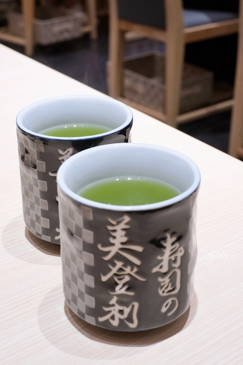 台中東區｜美登利壽司．6/10起自助吧吃到飽，午餐漲300元、晚餐和假日漲500元 @飛天璇的口袋