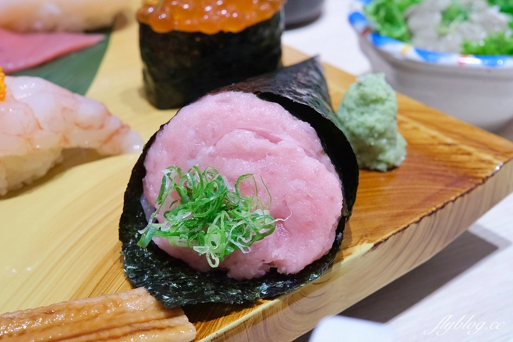 台中東區｜美登利壽司．6/10起自助吧吃到飽，午餐漲300元、晚餐和假日漲500元 @飛天璇的口袋