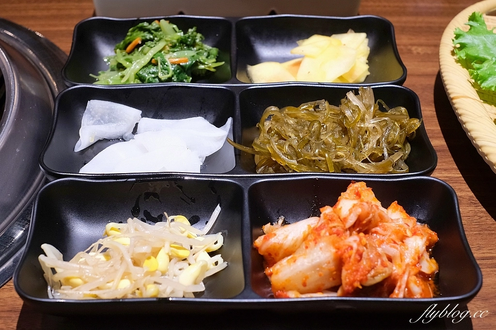 台中東區｜姜滿堂，標榜正宗韓國直火燒肉，生菜小菜自助吧無限續盤(附菜單) @飛天璇的口袋