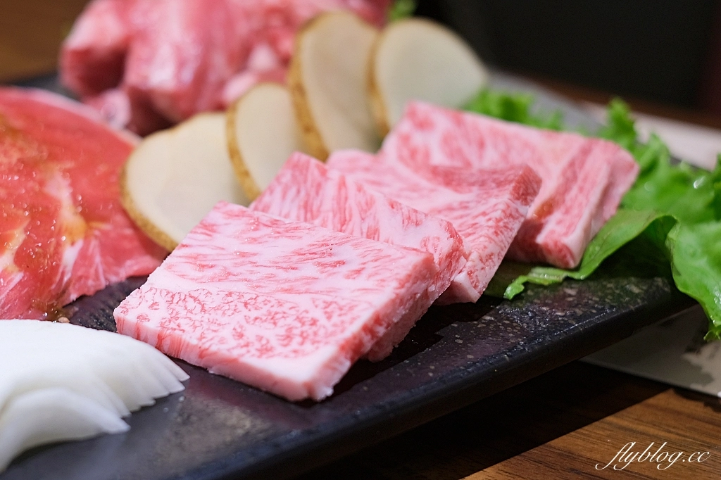 台中東區｜姜滿堂，標榜正宗韓國直火燒肉，生菜小菜自助吧無限續盤(附菜單) @飛天璇的口袋