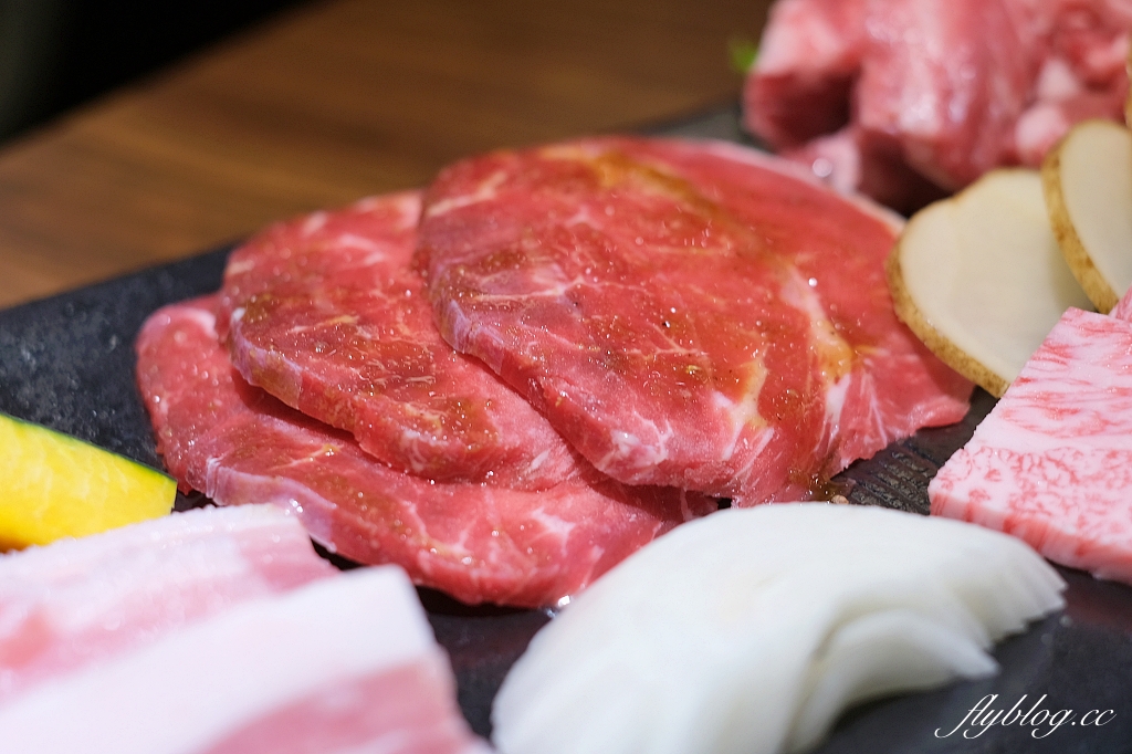 台中東區｜姜滿堂，標榜正宗韓國直火燒肉，生菜小菜自助吧無限續盤(附菜單) @飛天璇的口袋