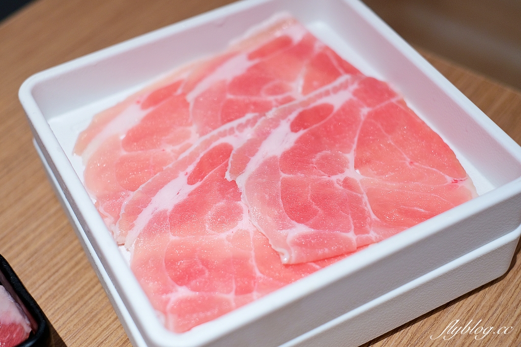 台中東區｜涮之華，498元以上火鍋吃到飽，涮乃葉升級版品牌，Lalaport北館美食推薦 @飛天璇的口袋