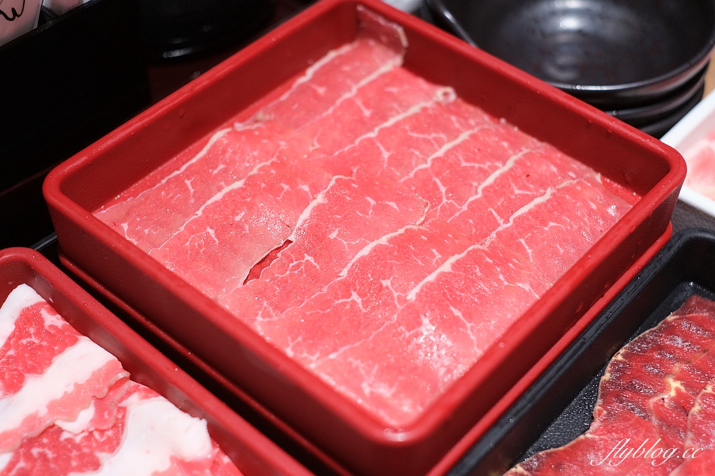 台中東區｜涮之華，498元以上火鍋吃到飽，涮乃葉升級版品牌，Lalaport北館美食推薦 @飛天璇的口袋