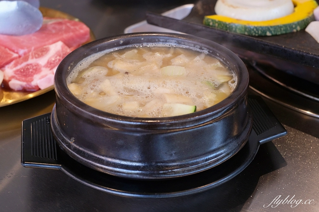 台中東區｜火板大叔十甲店，台中人氣韓式燒肉開二店了，老闆是道地韓國人哦！ @飛天璇的口袋