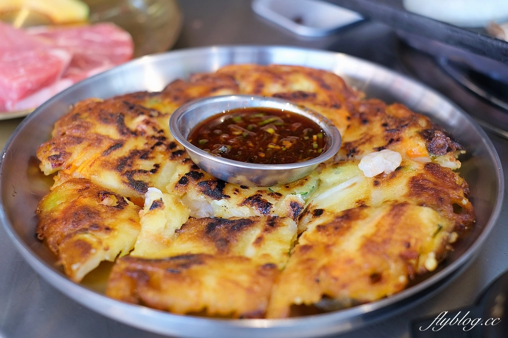 台中東區｜火板大叔十甲店，台中人氣韓式燒肉開二店了，老闆是道地韓國人哦！ @飛天璇的口袋