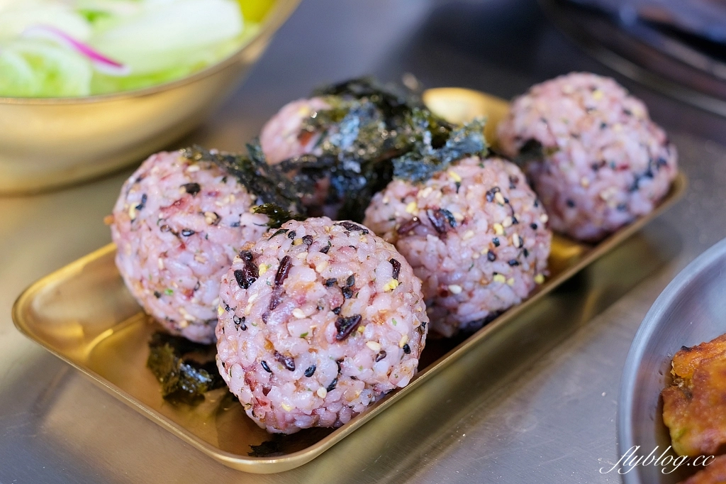 台中東區｜火板大叔十甲店，台中人氣韓式燒肉開二店了，老闆是道地韓國人哦！ @飛天璇的口袋