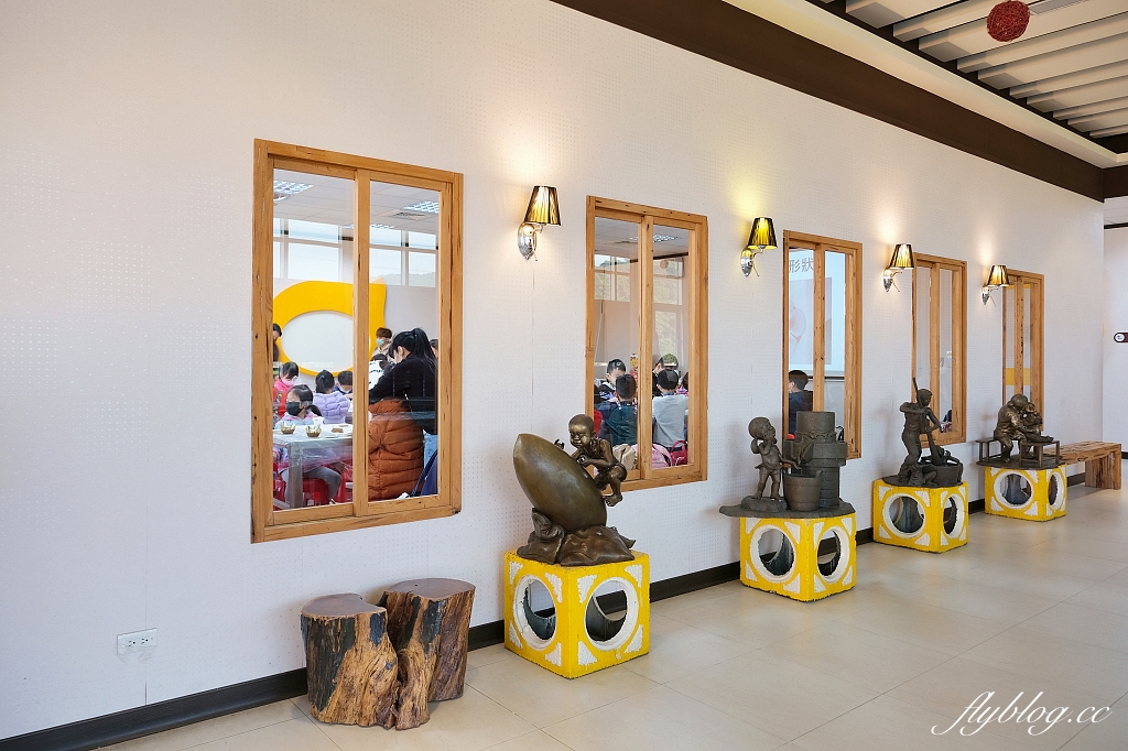 宜蘭蘇澳｜一米特米食點心觀光工廠，夏天泡冷泉、玩樹屋，還可以DIY雪莓娘、買伴手禮 @飛天璇的口袋