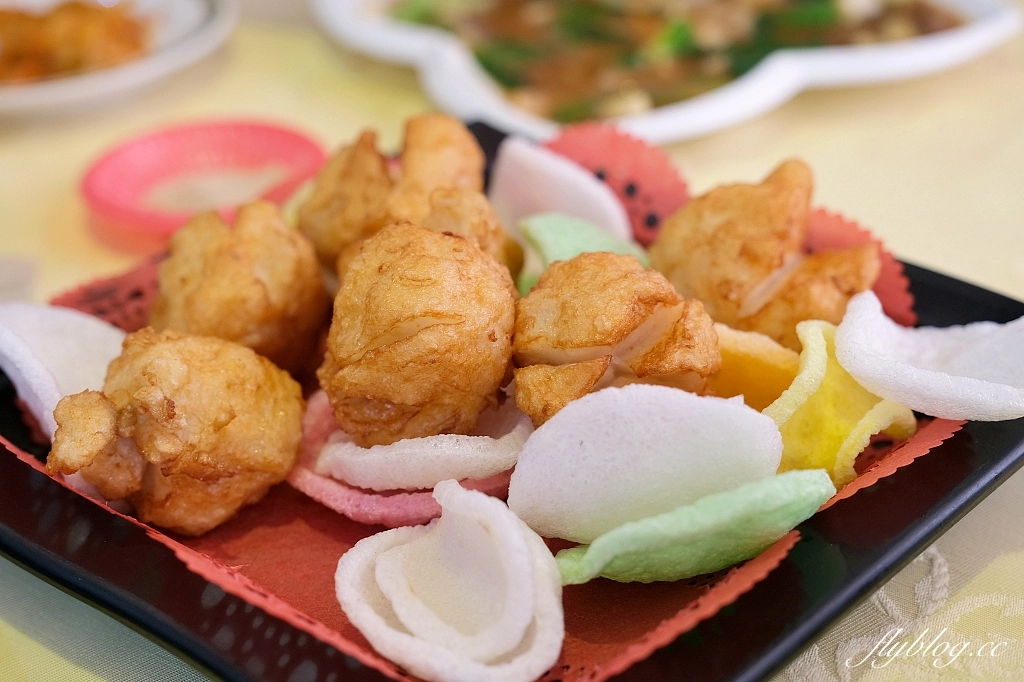 宜蘭蘇澳｜味珍活海鮮，南方澳人氣海鮮餐廳，點餐就免費送生魚片 @飛天璇的口袋