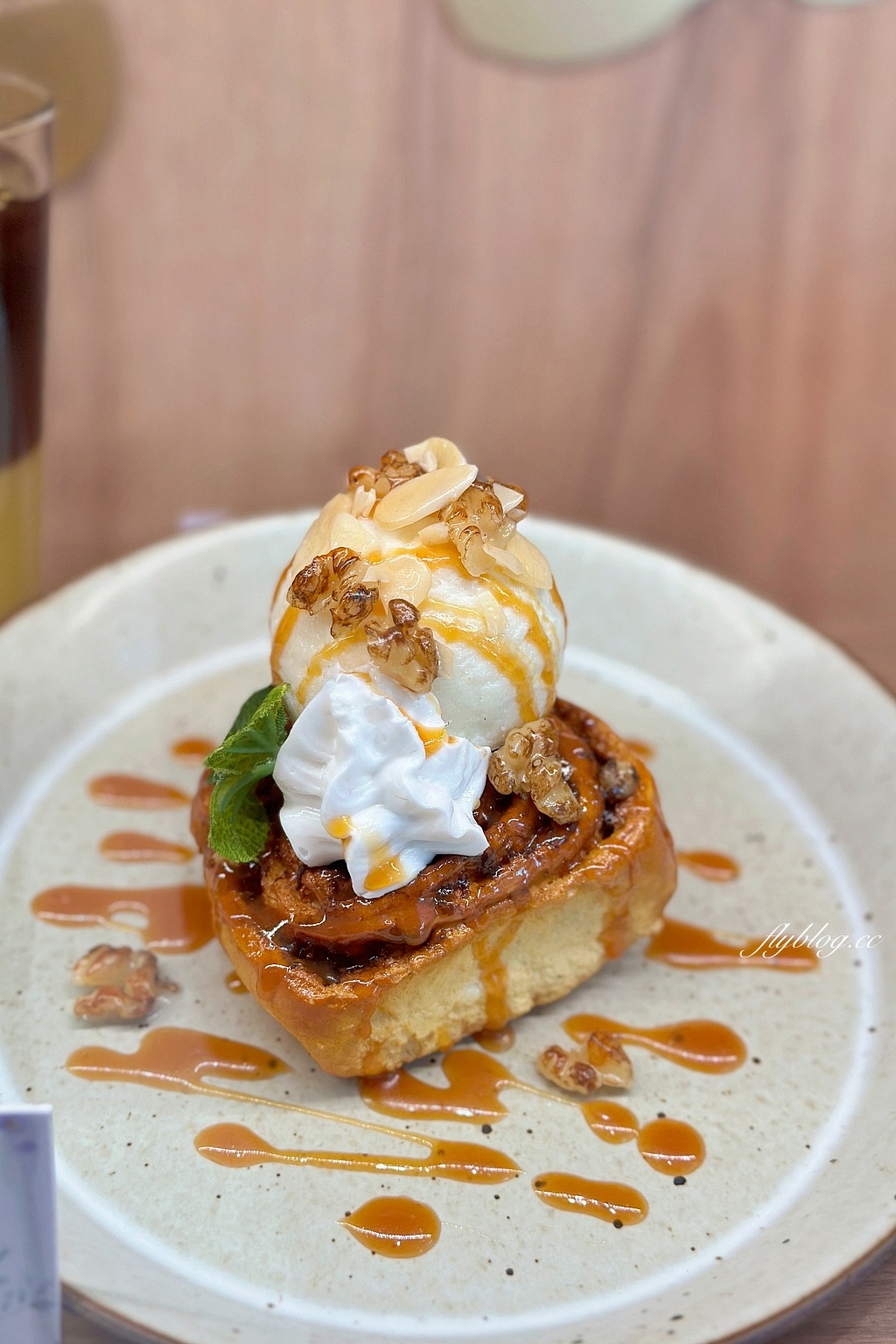 台中東區｜武蔵野森珈琲Diner LaLaport台中店．全台第一間！日本高原森林度假村為意象咖啡館(附菜單) @飛天璇的口袋