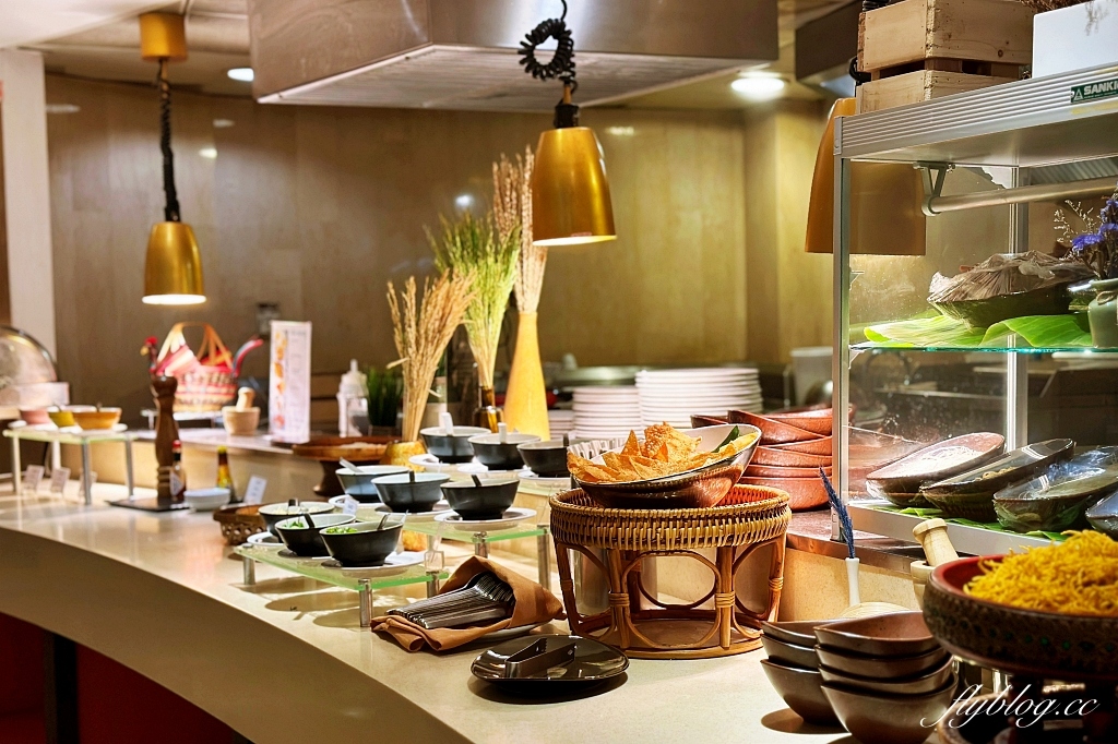 泰國清邁｜dusitD2 Chiang Mai，清邁老城區五星級酒店，門口就是夜市和7-11 @飛天璇的口袋