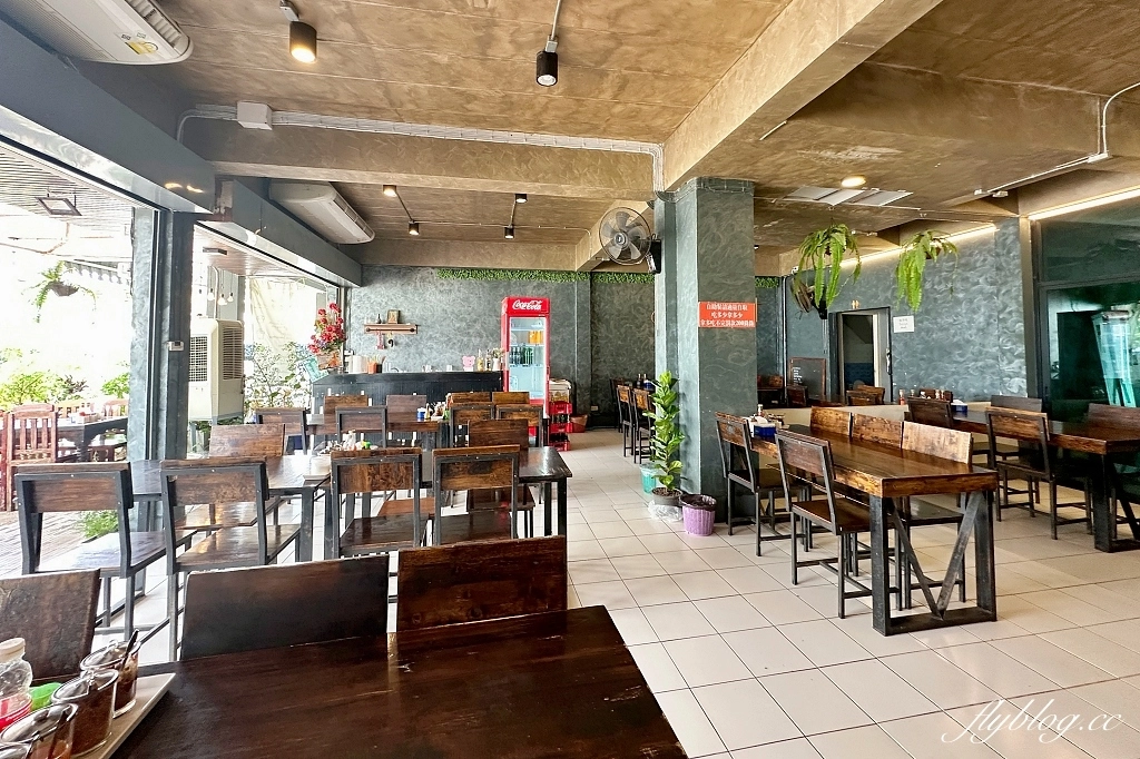 泰國清萊｜清邁一日遊，白廟、黑廟、藍廟和長頸族村，欣賞清萊的建築藝術 @飛天璇的口袋