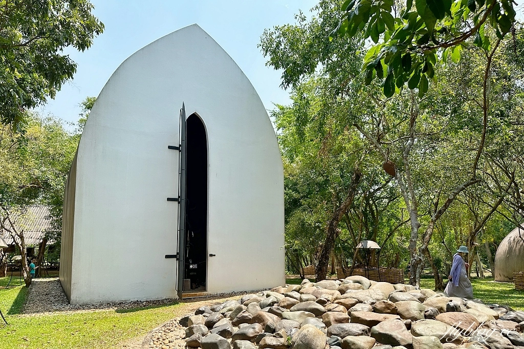 泰國清萊｜清邁一日遊，白廟、黑廟、藍廟和長頸族村，欣賞清萊的建築藝術 @飛天璇的口袋