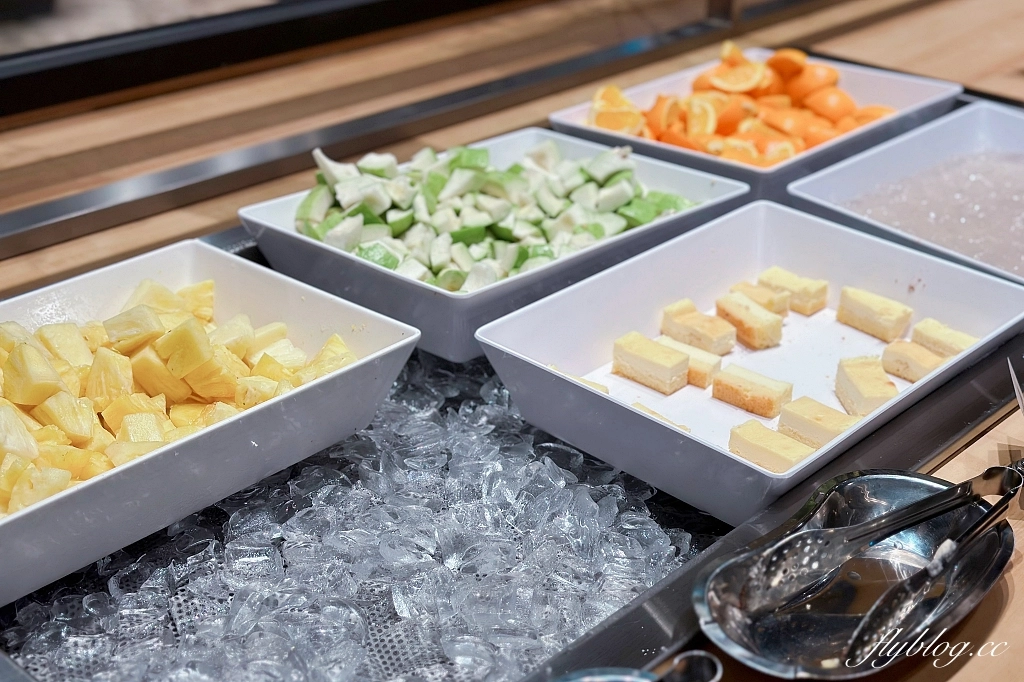 台中東區｜橫濱牛排．台中獨家，半自助百匯沙拉吧吃到飽，台中LaLaport北館美食(附菜單) @飛天璇的口袋